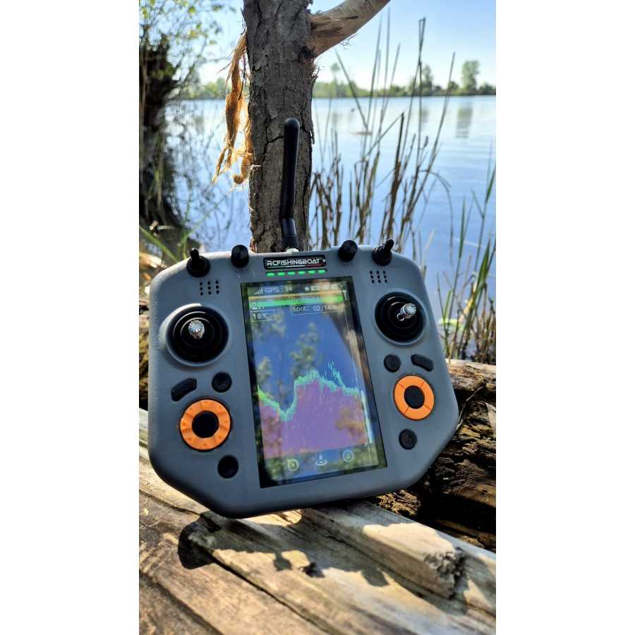 BAITBOAT PREDATOR GPS E PILOTA AUTOMATICO BARCHINO CARPFISHING